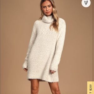 NWOT Lulu’s Sweater Dress